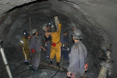 九寨沟工程爆破中的危险因素分析以及应对工程爆破危险的措施